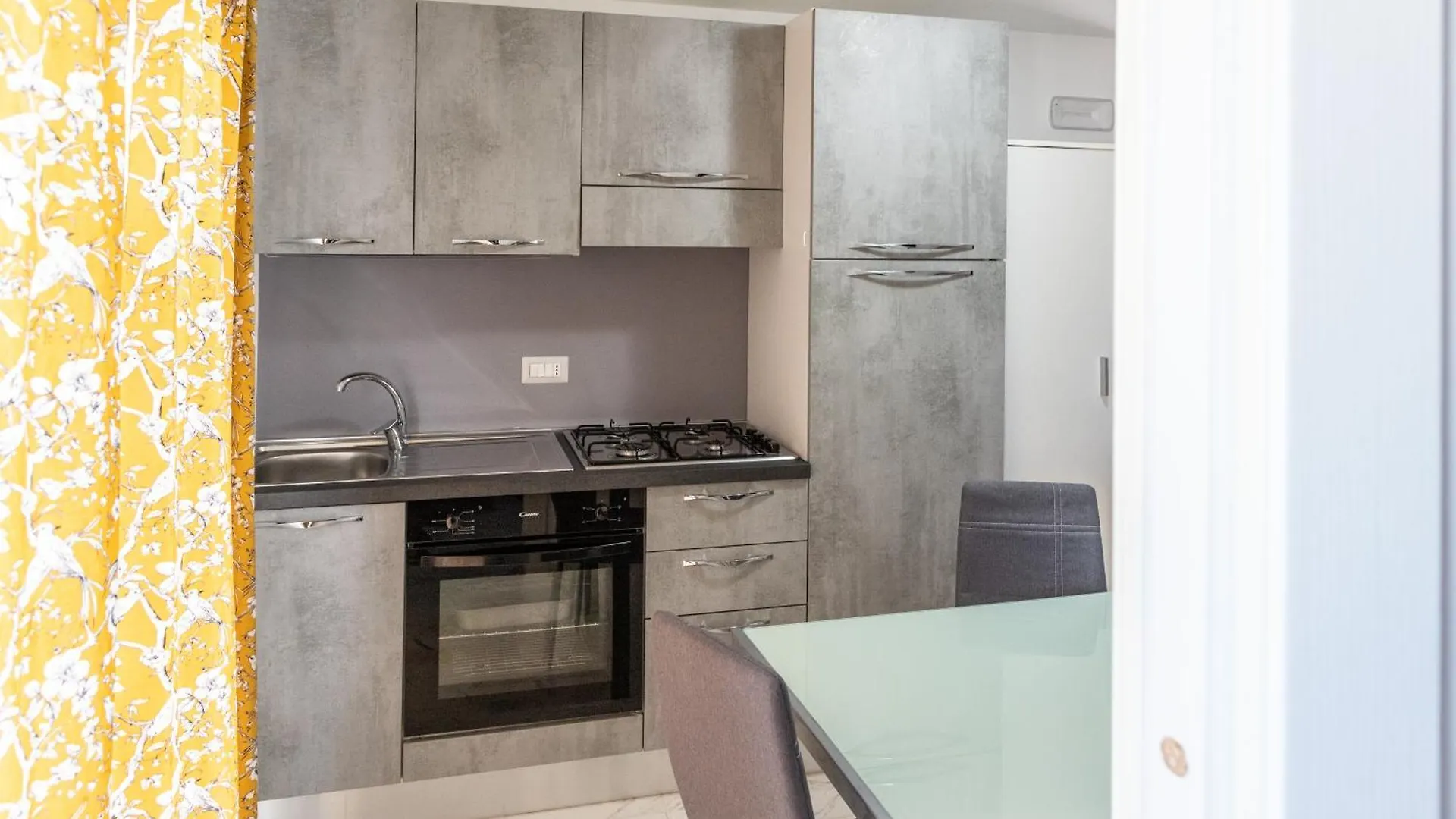 Residence Villa Nebros SantʼAgata di Militello Italia