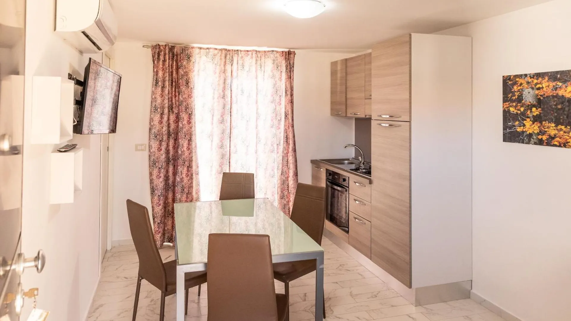 Residence Villa Nebros SantʼAgata di Militello 0*,  Italia